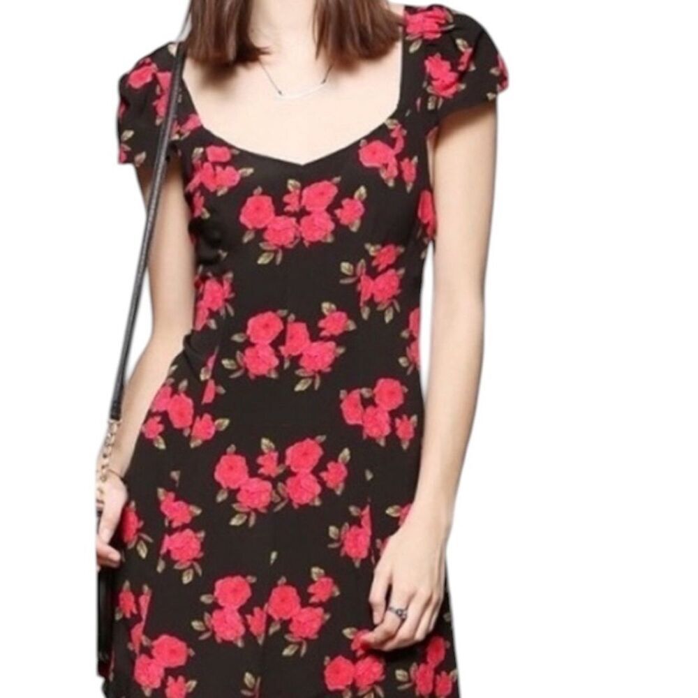 Urban outfitters Kimchi Blue Black Midi Dress with Red Rose Print size 10